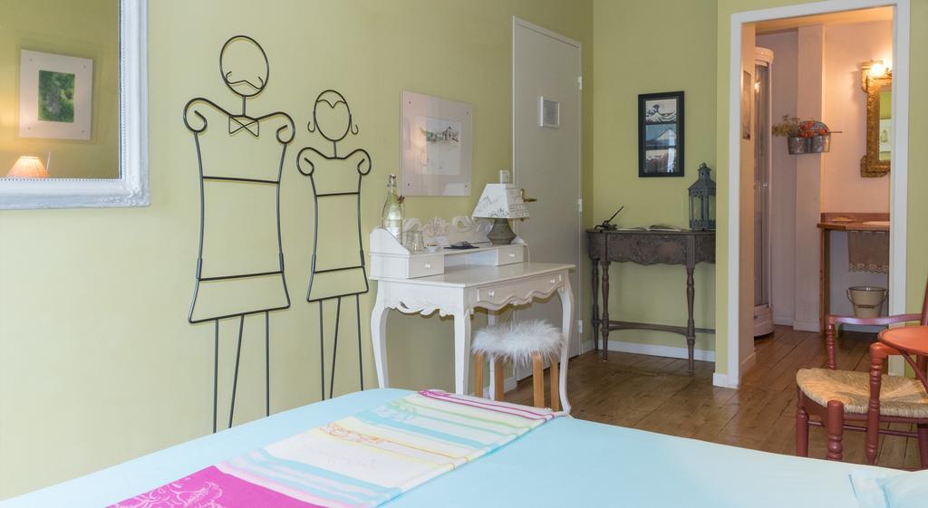 Les Petites Vosges Bed & Breakfast บาญเญอ-เดอ-บีกอร์ ห้อง รูปภาพ