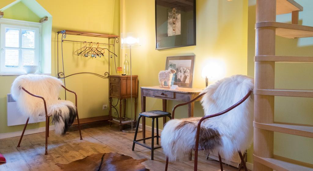 Les Petites Vosges Bed & Breakfast บาญเญอ-เดอ-บีกอร์ ภายนอก รูปภาพ