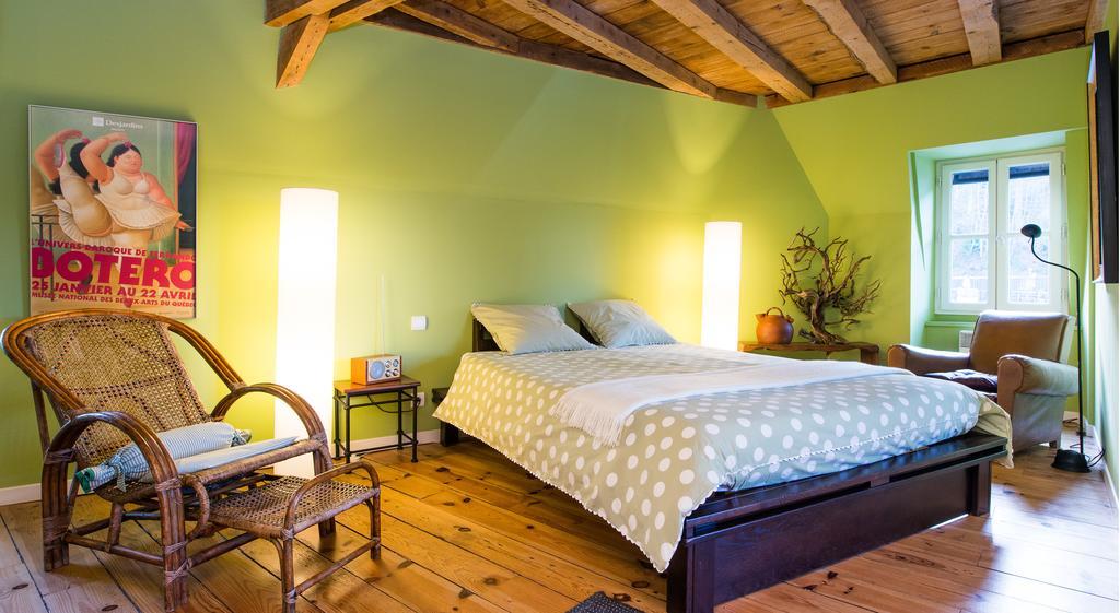 Les Petites Vosges Bed & Breakfast บาญเญอ-เดอ-บีกอร์ ห้อง รูปภาพ