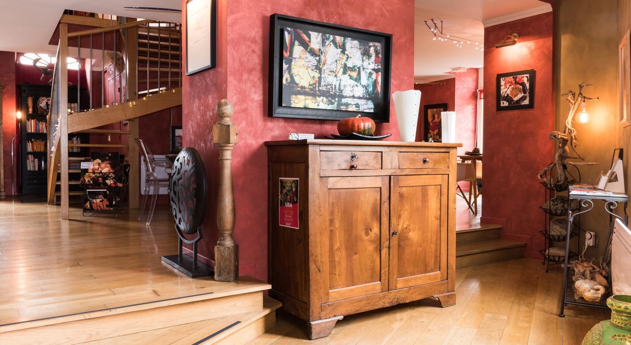 Les Petites Vosges Bed & Breakfast บาญเญอ-เดอ-บีกอร์ ภายนอก รูปภาพ