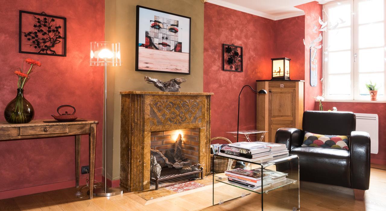 Les Petites Vosges Bed & Breakfast บาญเญอ-เดอ-บีกอร์ ภายนอก รูปภาพ